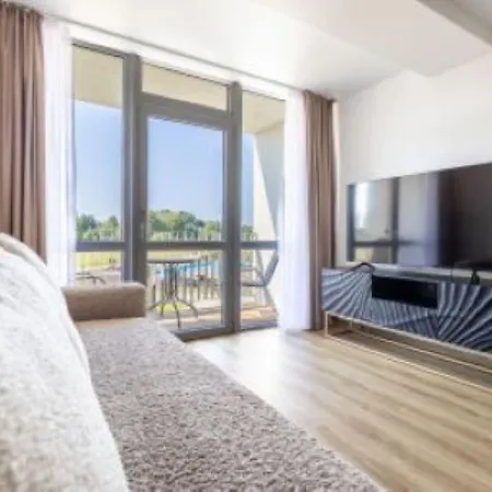 Seimos Apartamentai, Mano Sventove Apartamento *